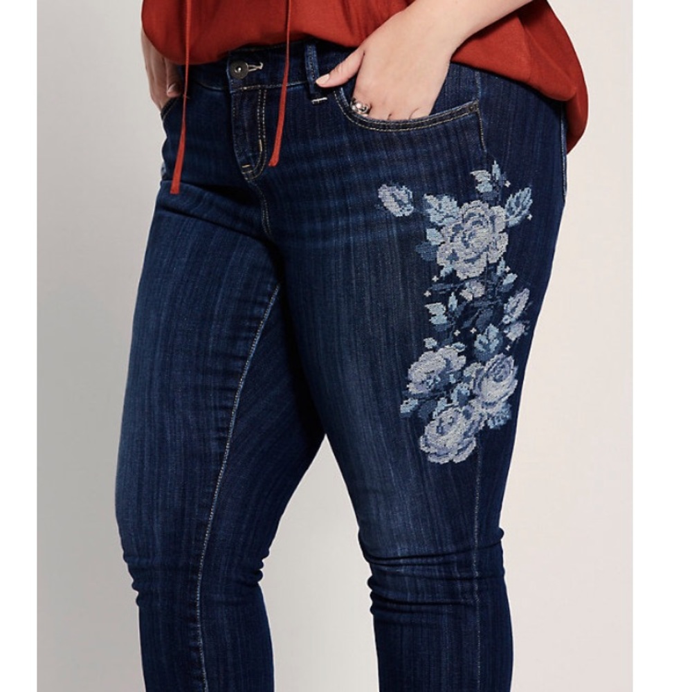 Torrid Embriodered Skinny Jean